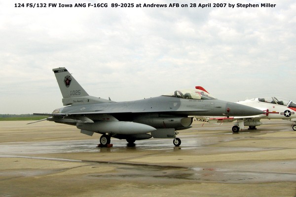 USAF General Dynamics F-16CG Fighting Falcon 89-2025