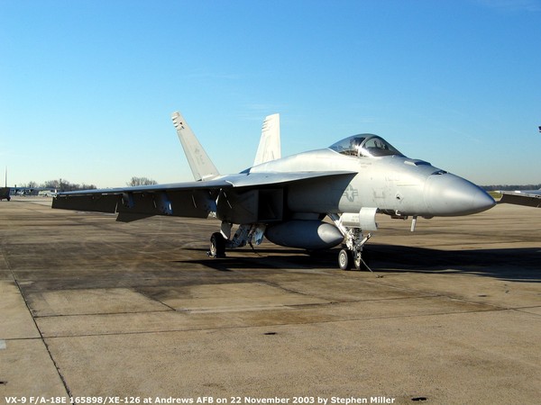 USN Boeing F/A-18E Super Hornet 165898