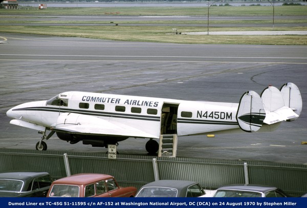 Commuter Airlines Dumod Liner  N445DM