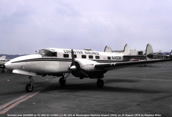 Commuter Airlines Dumod Liner  N445DM