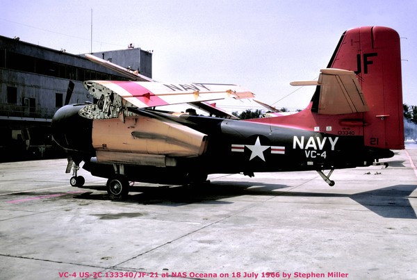 USN Grumman  US-2C Tracker 133340