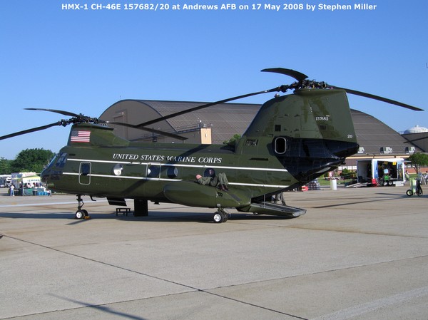 USMC Boeing Vertol CH-46E Sea Knight 157682