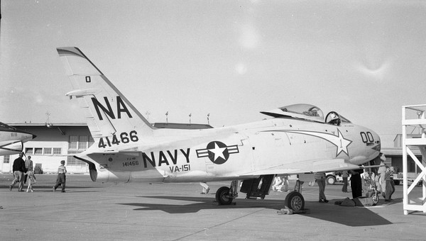  North American FJ-4 Fury 141466